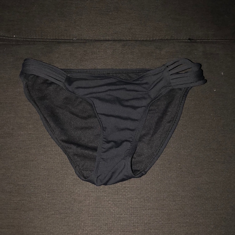 Swimsuit bottoms